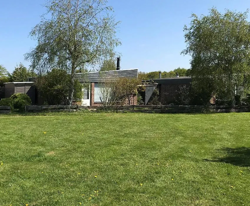 Bungalow 221-1