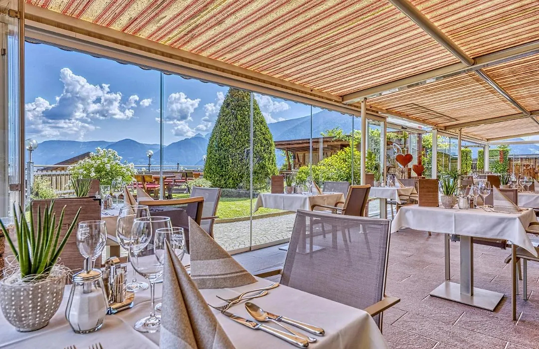 Hotel Stefanie-1