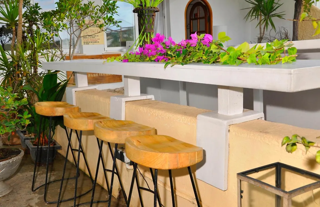 Hostal Talamanca-1