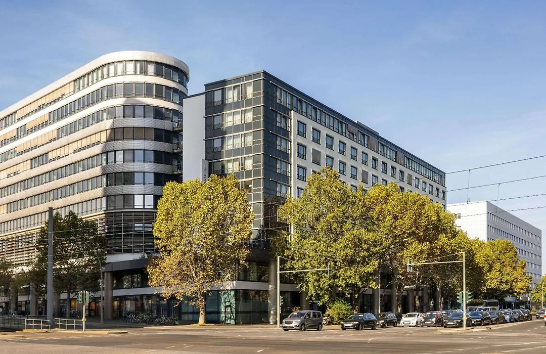 Vienna House Easy by Wyndham Berlin Friedrichshain-1
