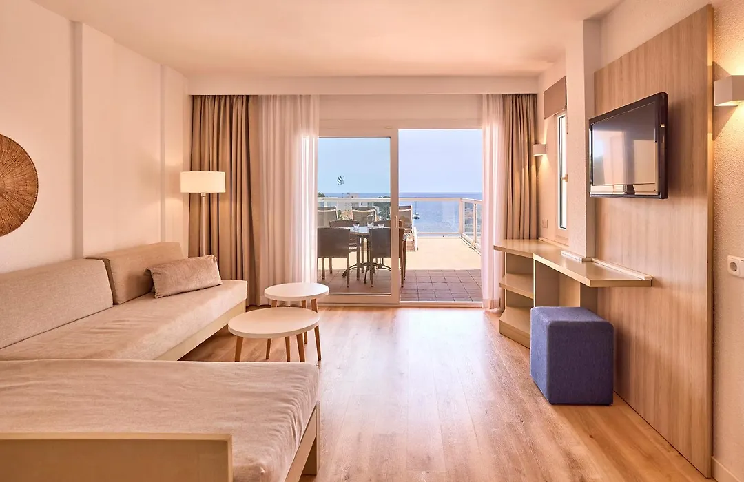 Universal Aparthotel Don Camilo-1