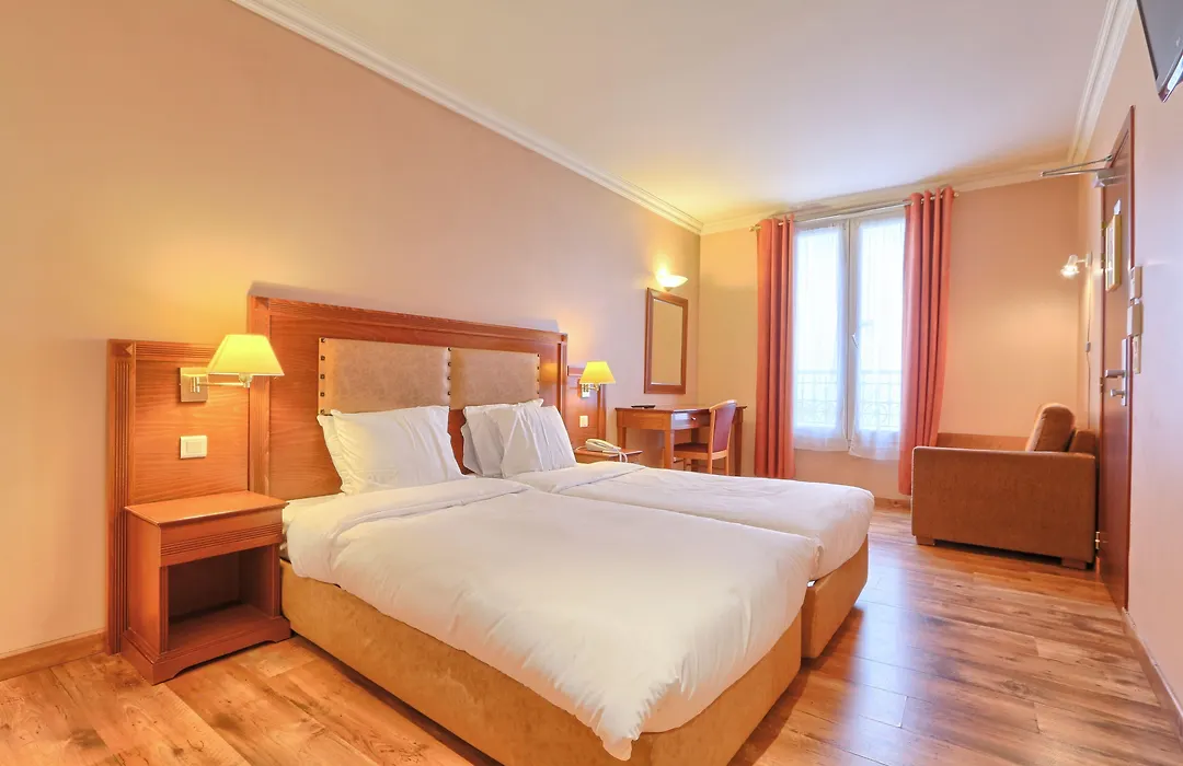 121 Paris Hotel-1