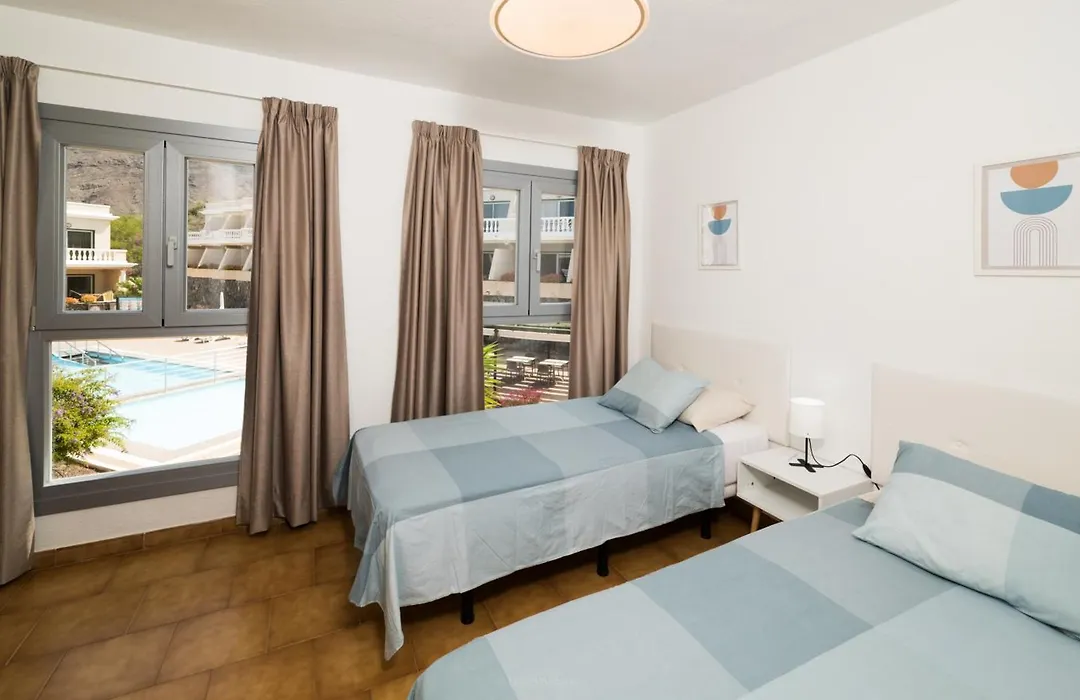 Apartamentos Charco Del Conde-1
