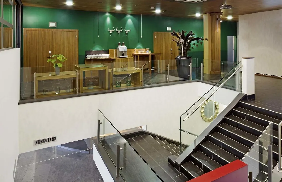 Mövenpick Hotel Zürich-Airport-1