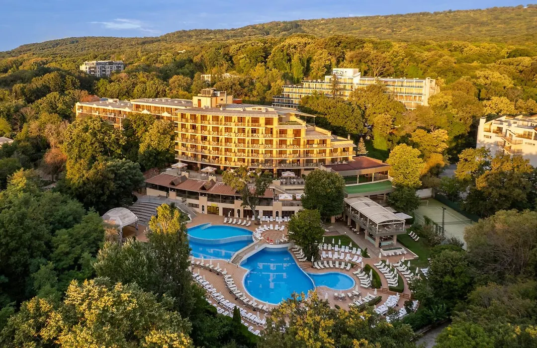 Kristal Hotel-1