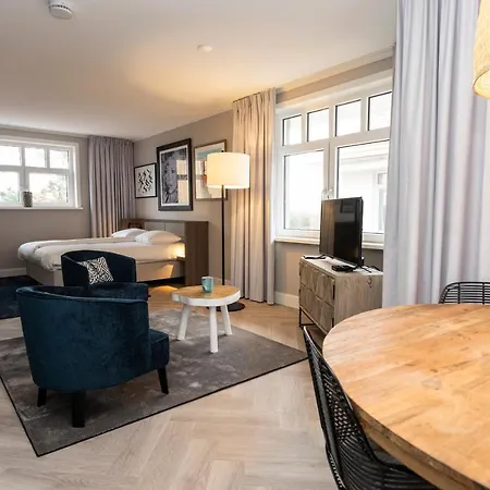 Hampton Home B&B Suites-2