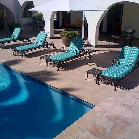 Nautilus Guest House-2