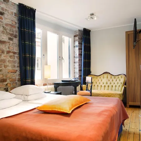 Hotel Hellsten-3
