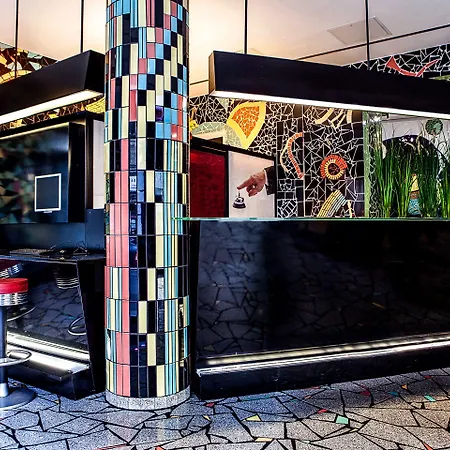 Grand Hotel Downtown - Frankfurt Central Station - Boutique Design Hotel-3