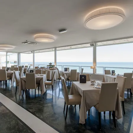 Hotel Esplanade-2