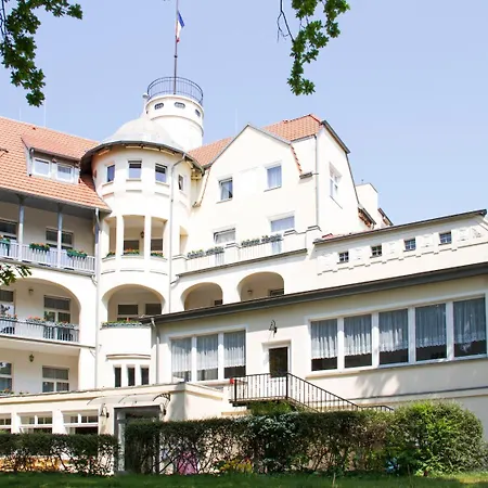 Waldschloss Parow-2