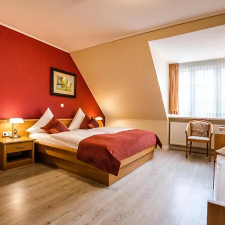 Hotel Neuwarft Altbau-3