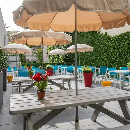 Ibis Budget Menton Bord De Mer-3