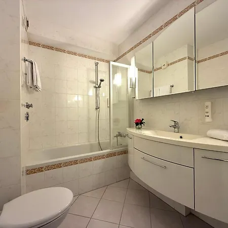 Hotel Royal-2