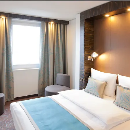 Motel One Düsseldorf Hauptbahnhof-3