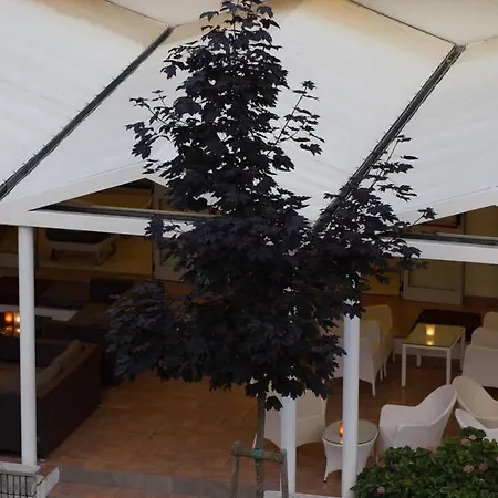 Hotel Aurora-2