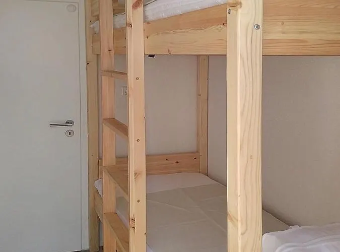 Hotel: Mola Land-Kajüten