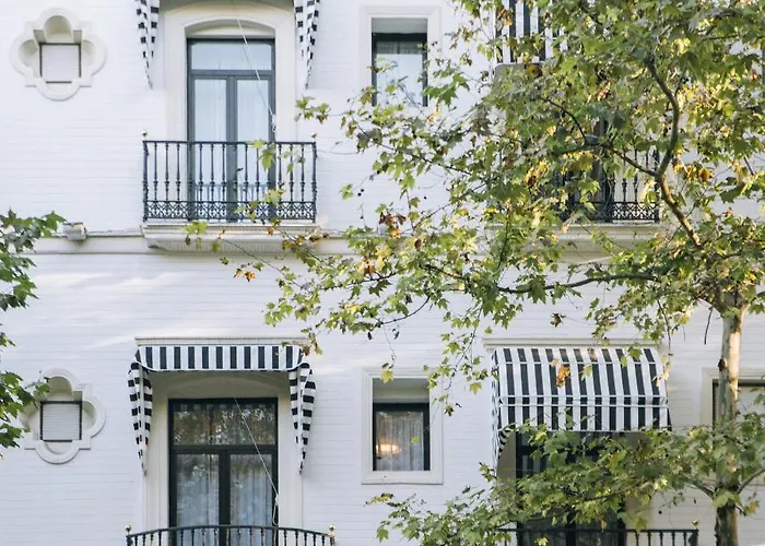 3-Sterne-Hotel: Petit Palace Puerta De Triana