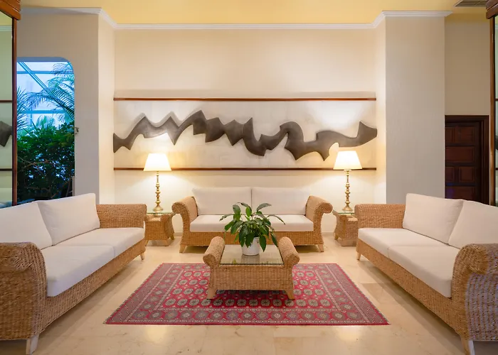 Resort: VIK Hotel San Antonio