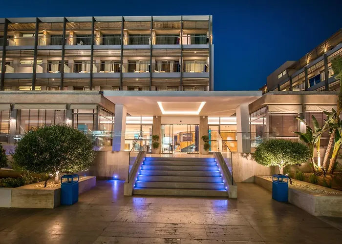 Resort: I Resort Beach Hotel&Spa