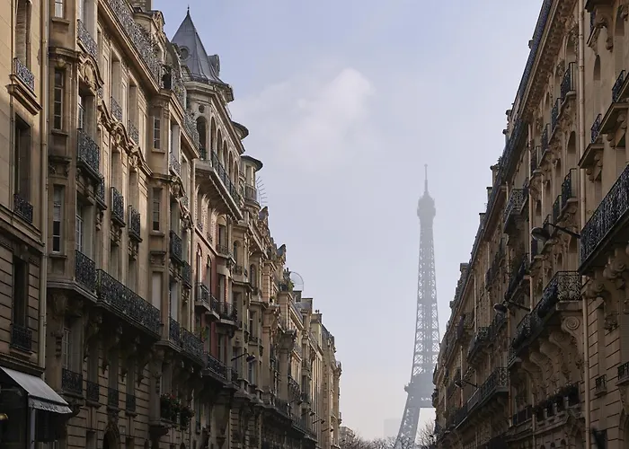 4-Sterne-Hotel: Plaza Tour Eiffel