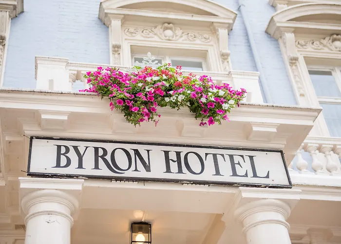 Byron Hotel