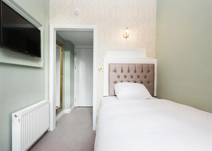 Stauntons On The Green Romantik Hotel