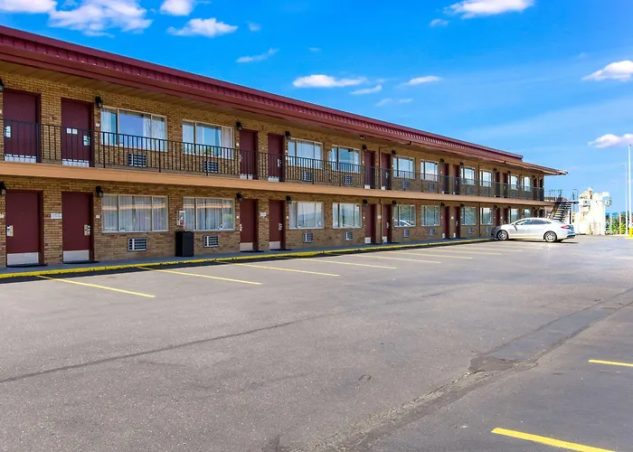Quality Inn & Suites Airport