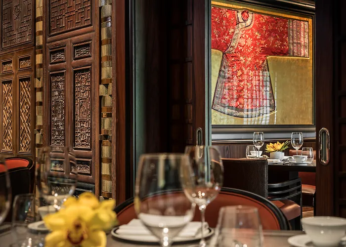 Jacuzzi-Hotel: Four Seasons Hotel Singapore