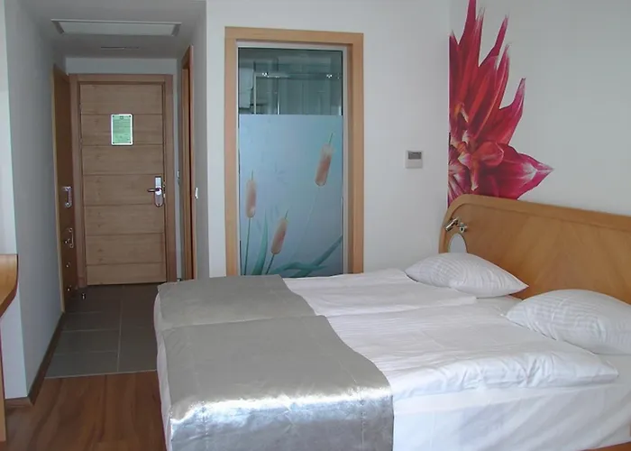 Sunrise Hotel