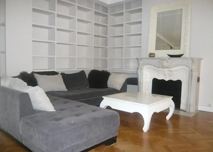 Ferienvermietung: Bridgestreet Champs-Elysees