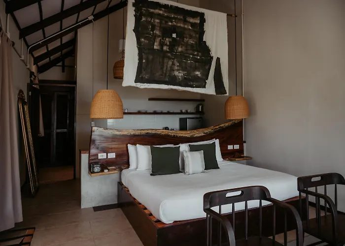 Mia Beachfront Resort - Ocean View Suites And Beach Club