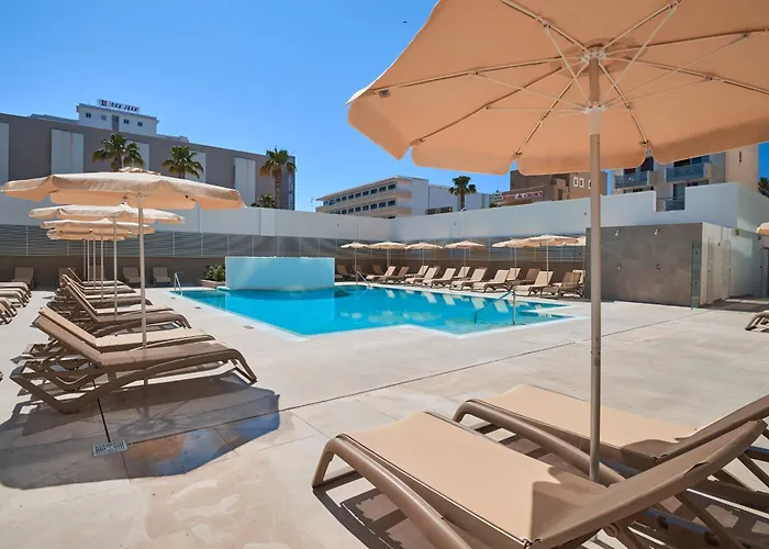 Ferienvermietung: Protur Atalaya