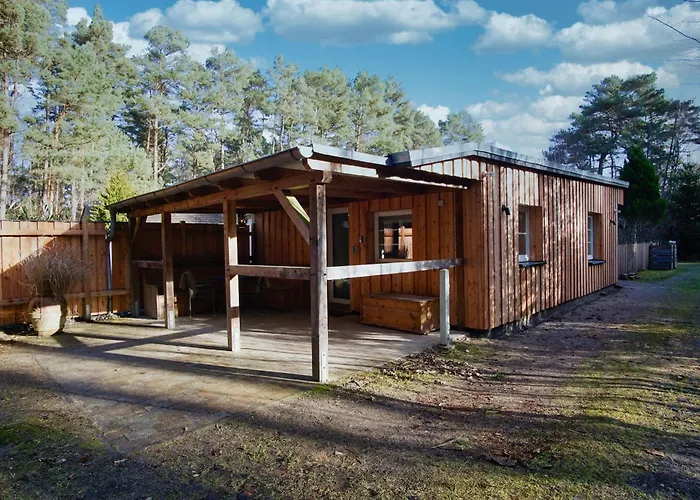 Haustierfreundliches Hotel: strandnahes und gemütliches Ferienhaus am Waldrand - Ferienhaus Waldidyll