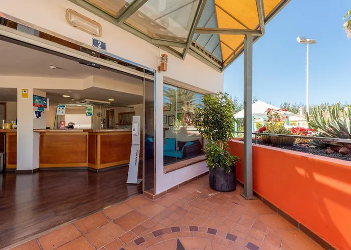 Hotel nahe College: Bungalows Cordial Green Golf