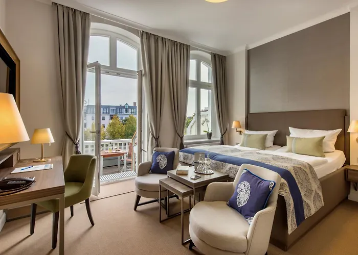 3-Sterne-Hotel: Hotel Am Leuchtturm