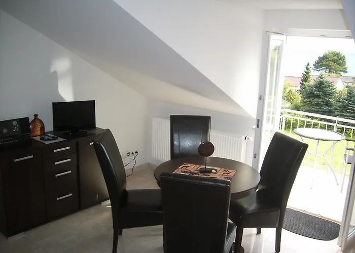 Ferienvermietung: Villa Vogelsang