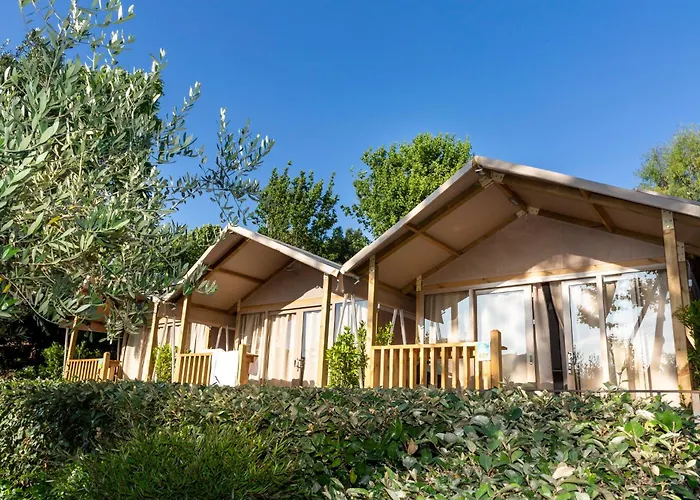 Günstiges Hotel: Hu Roma Camping In Town