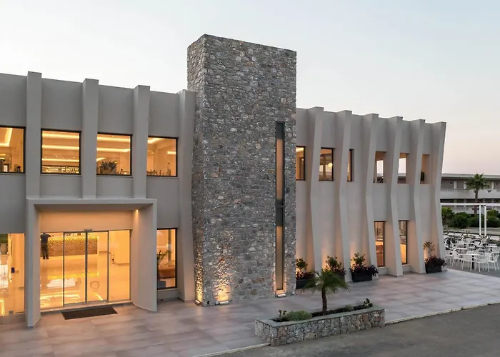 Ping Pong Hotel: Lardos Bay Hotel