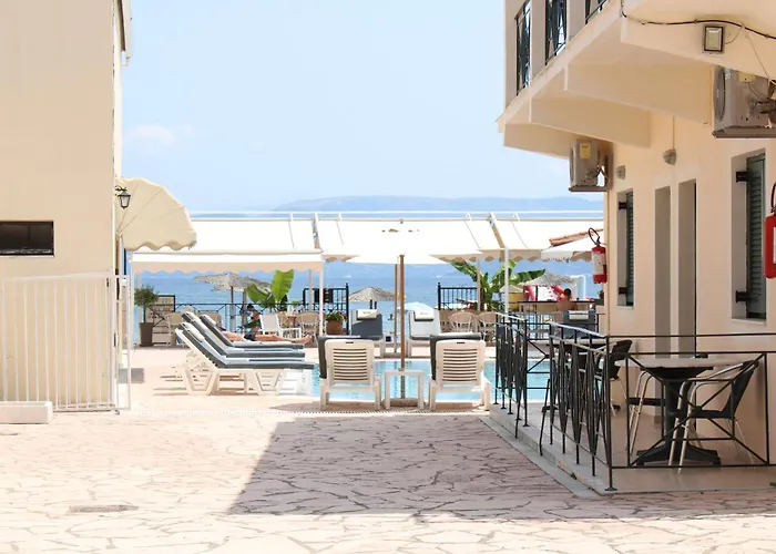 Stavros On The Beach Studios And Apartments