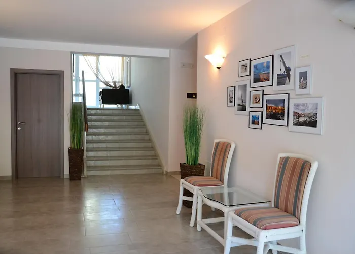 3-Sterne-Hotel: Hotel Cliff Belvedere