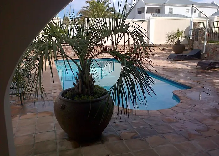 Nautilus Guest House