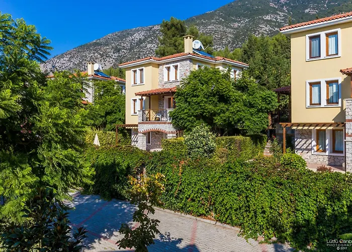  Perdikia Hill And Villas