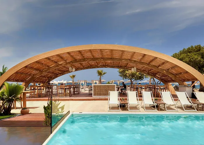 Hotel: Enorme Teatro Beach
