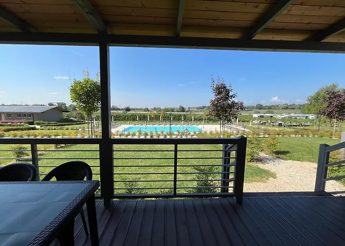 Villa mit Pool: Agricamping Al Grappolo Divino