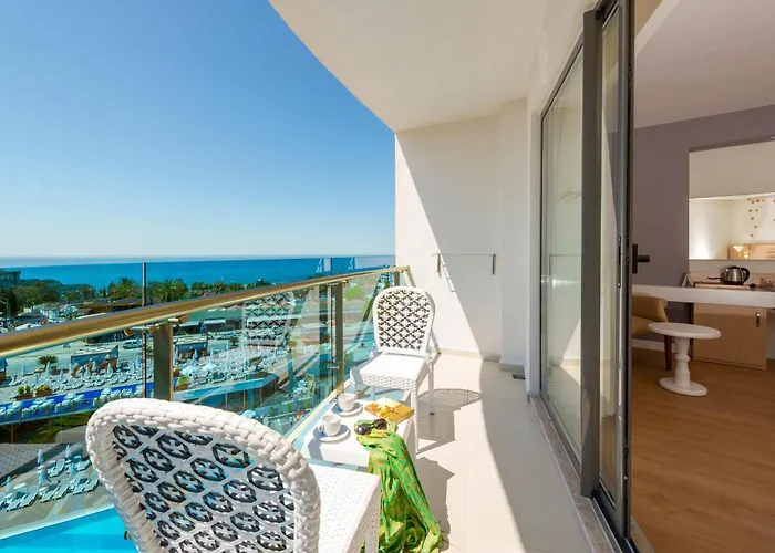 Hotel: Dream World Hill