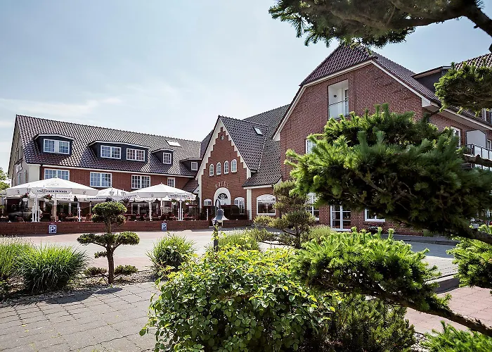 3-Sterne-Hotel: Hotel Neuwarft