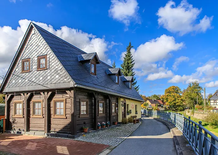 Ferienhaus Sissi - Wellness-Paradies in ruhiger Lage mit Whirlpool und Sauna