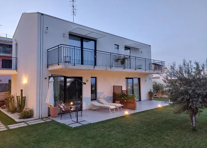 Nacari Home
