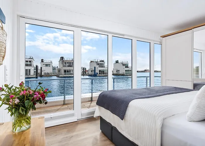 Beaufort: Meerblick, Dachterrasse, Bootsanleger, Strandkorb, Sauna